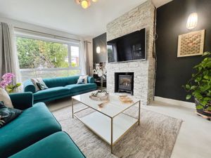 Lounge- click for photo gallery